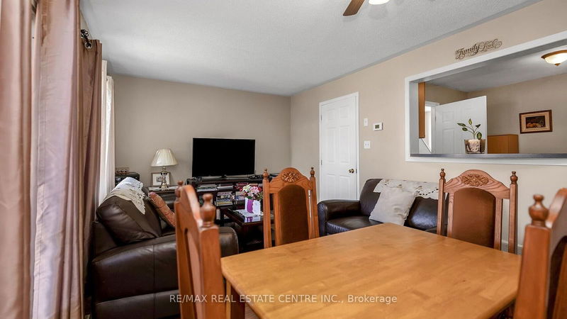 19 Dunlop Crt  Brampton, L6X 4Z8 | Image 16