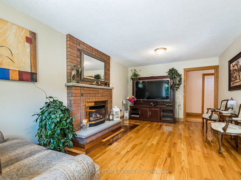 521 Nanak Rd  Mississauga, L5B 3X2 | Image 12