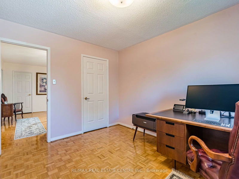 521 Nanak Rd  Mississauga, L5B 3X2 | Image 28