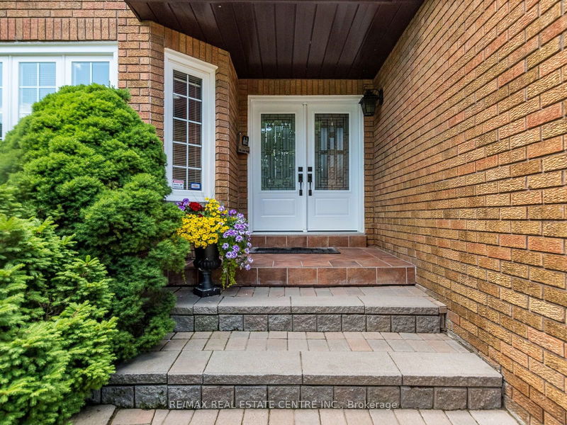 521 Nanak Rd  Mississauga, L5B 3X2 | Image 4