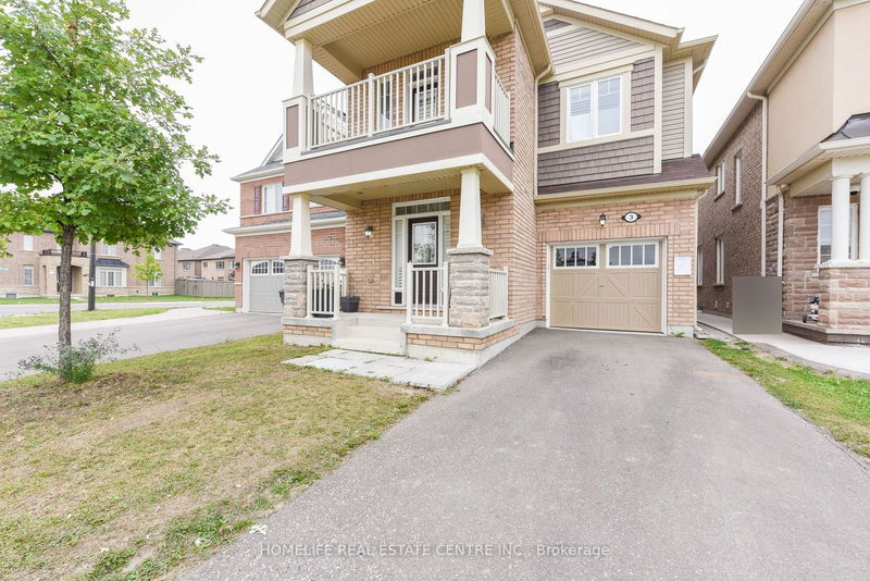 3 Averill Rd  Brampton, L7A 0B7 | Image 2