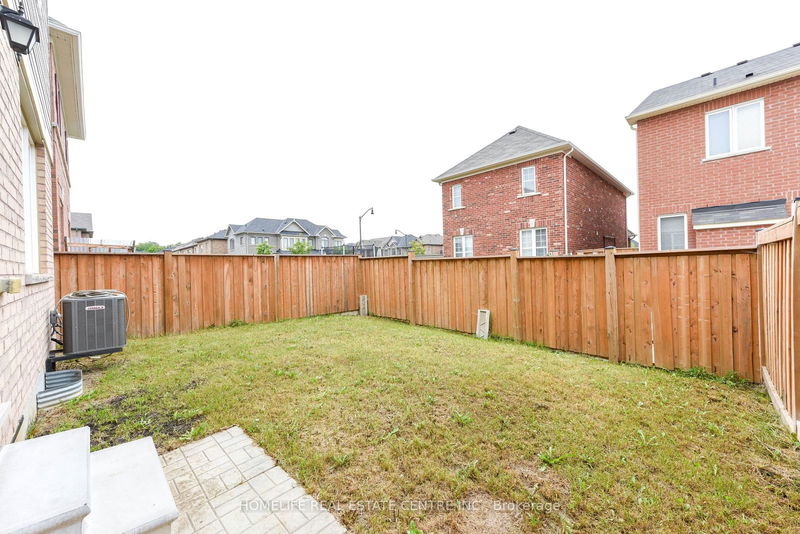 3 Averill Rd  Brampton, L7A 0B7 | Image 35