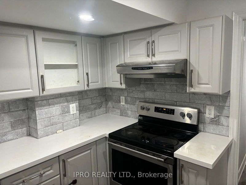 home for lease on 644 Orange Walk Crescent