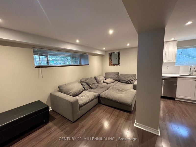 51 Mancroft Cres  Brampton, L6S 2V2 | Image 32