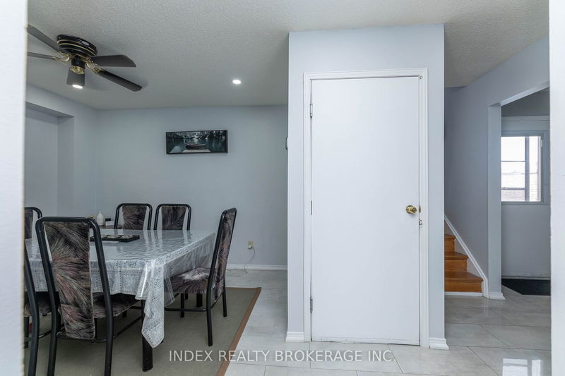 15 Franca Cres  Toronto, M9V 4S1 | Image 12