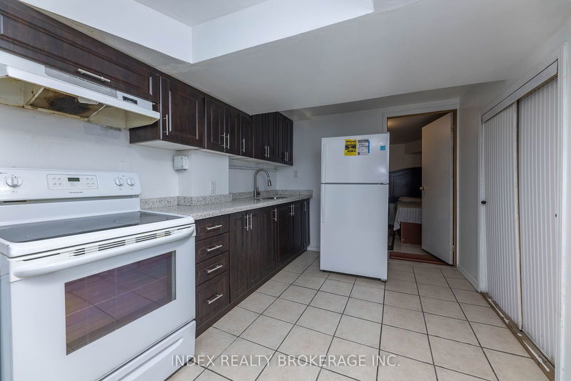 15 Franca Cres  Toronto, M9V 4S1 | Image 36