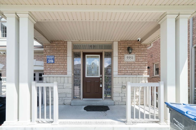 home for lease on Upper-5551 Meadowcrest Avenue