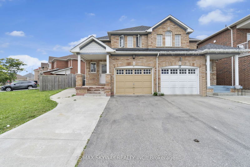 19 Rednor Dr  Brampton, L6P 1P4 | Image 5