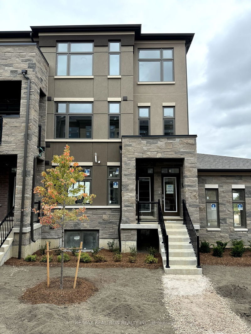 home for lease on 27-45 Fieldridge Crescent