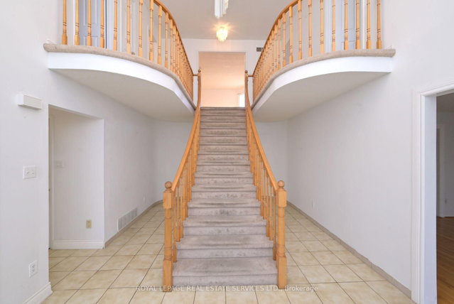 3294 Trelawny Circle