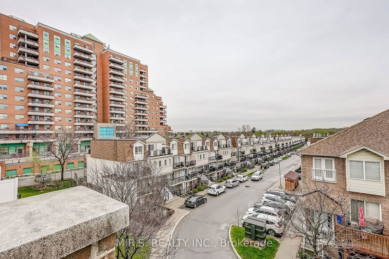  2038 - 3025 Finch Ave  Toronto, M9M 0A2 | Image 32