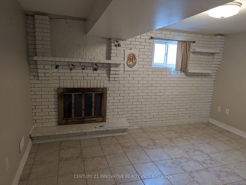 home for lease on 7326 Redfox Road