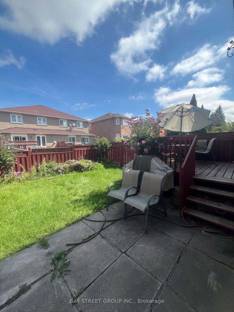 Lower - 5323 Red Brush Dr, Mississauga, L4Z 3Z5 | Image 2