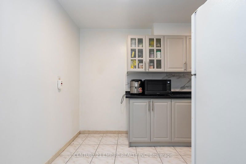  216 - 75 EMMETT Ave  Toronto, M6M 5A7 | Image 5