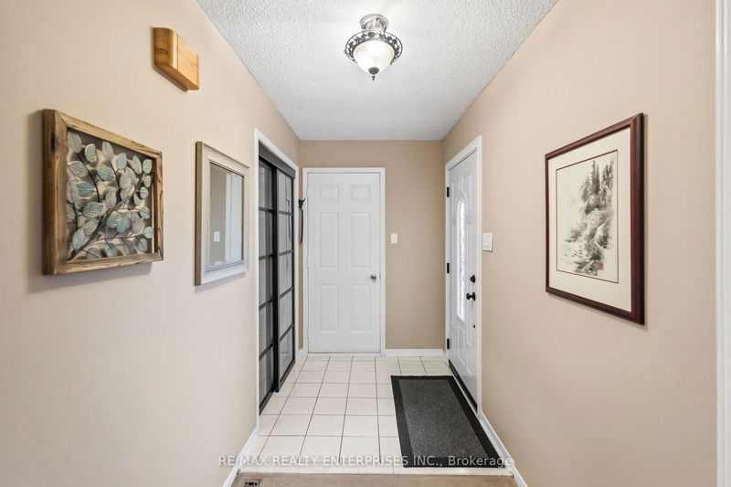 3246 Colonial Dr  Mississauga, L5L 5K8 | Image 20