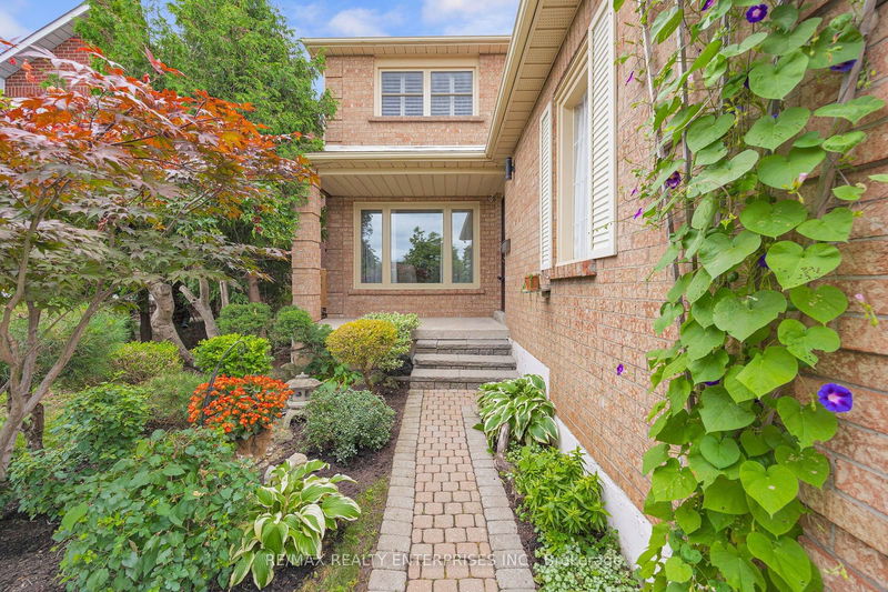 3246 Colonial Dr  Mississauga, L5L 5K8 | Image 3