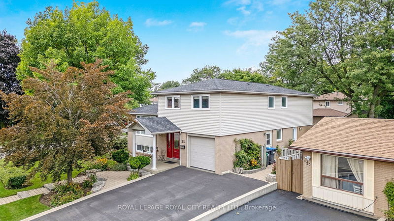 35 Inglewood Dr  Brampton, L6W 2N4 | Image 2