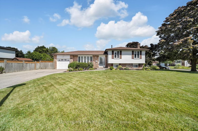 17 Gondola Cres  Brampton, L6S 1W5 | Image 5