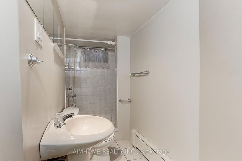 4401 Curia Cres  Mississauga, L4Z 2Y2 | Image 14