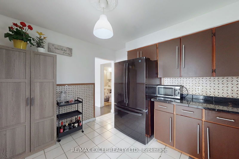 36 Newlin Cres  Toronto, M3L 1X6 | Image 22