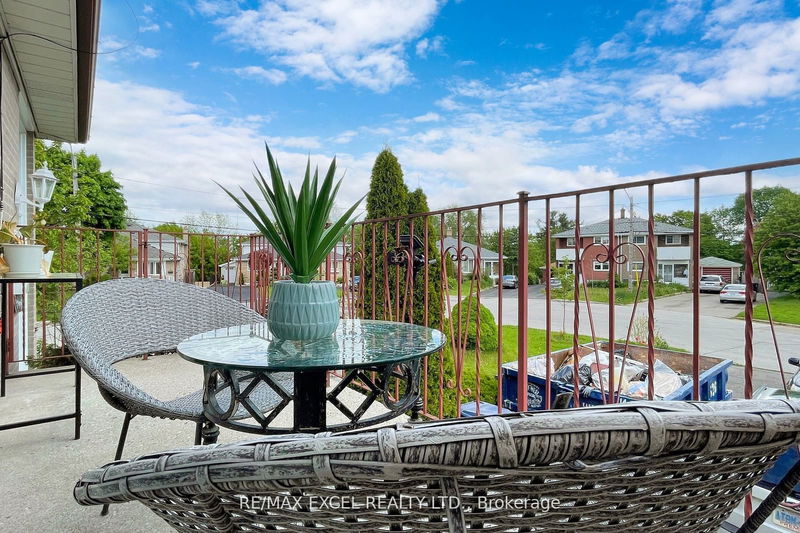 36 Newlin Cres  Toronto, M3L 1X6 | Image 6