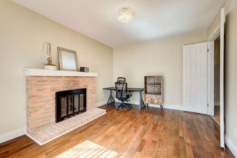 1537 Queensbury Cres  Oakville, L6H 4G6 | Image 15