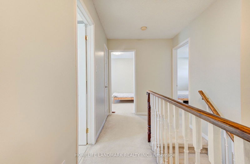 1537 Queensbury Cres  Oakville, L6H 4G6 | Image 21