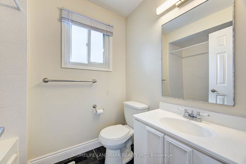 1537 Queensbury Cres  Oakville, L6H 4G6 | Image 26