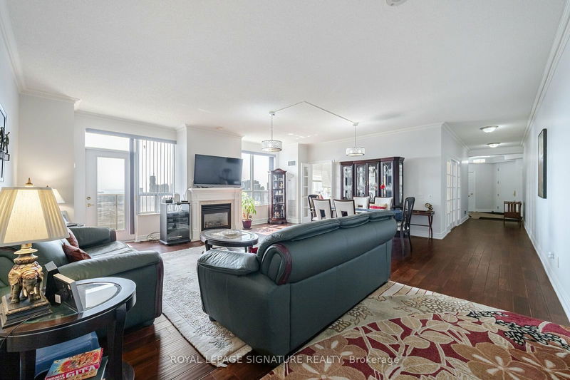  2808 - 25 Kingsbridge Garden Circ  Mississauga, L5R 4B1 | Image 5