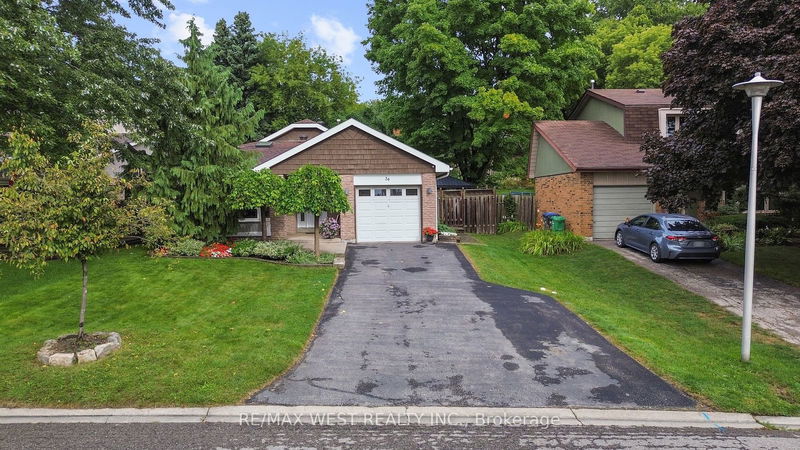 34 Lorraine Cres  Brampton, L6S 2R7 | Image 4