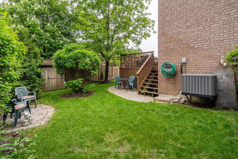 5592 Shillington Dr  Mississauga, L5R 3N4 | Image 23