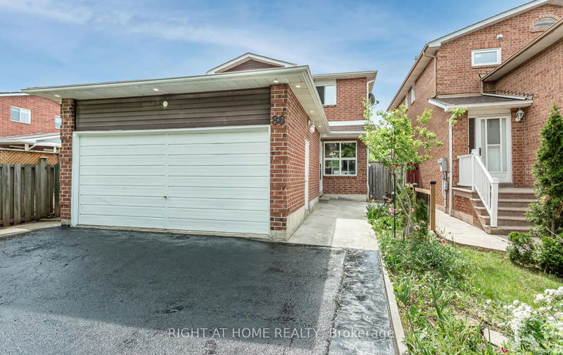 home for lease on 86 Clarridge Court W