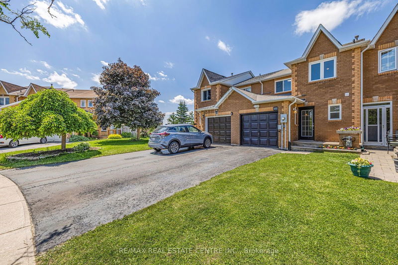 home for sale on 152 Howard Crescent
