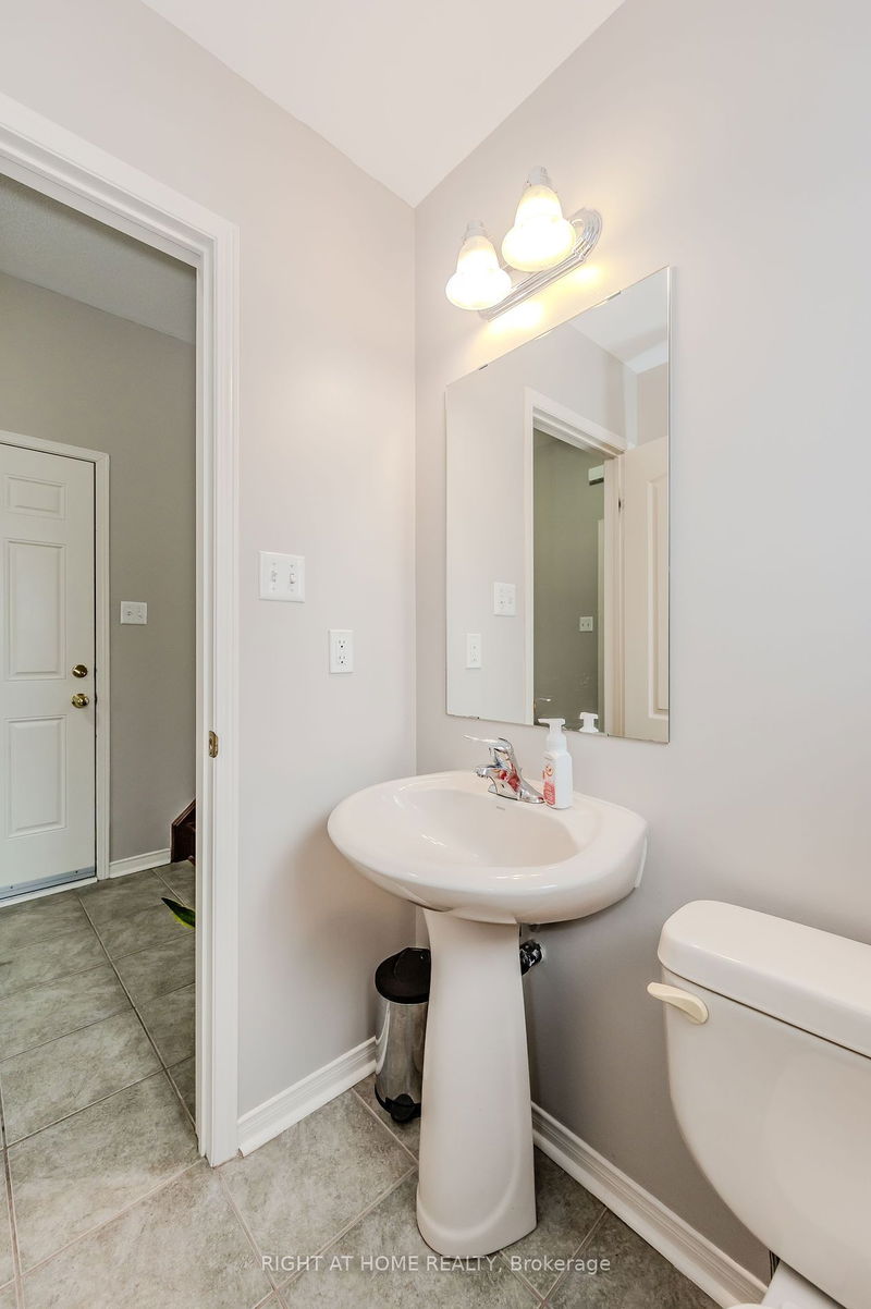 22 Albery Rd  Brampton, L7A 0K7 | Image 11