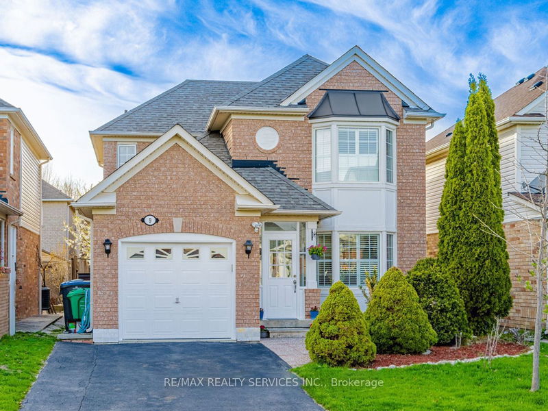 9 Vista Green Cres  Brampton, L7A 2S3 | Image 1