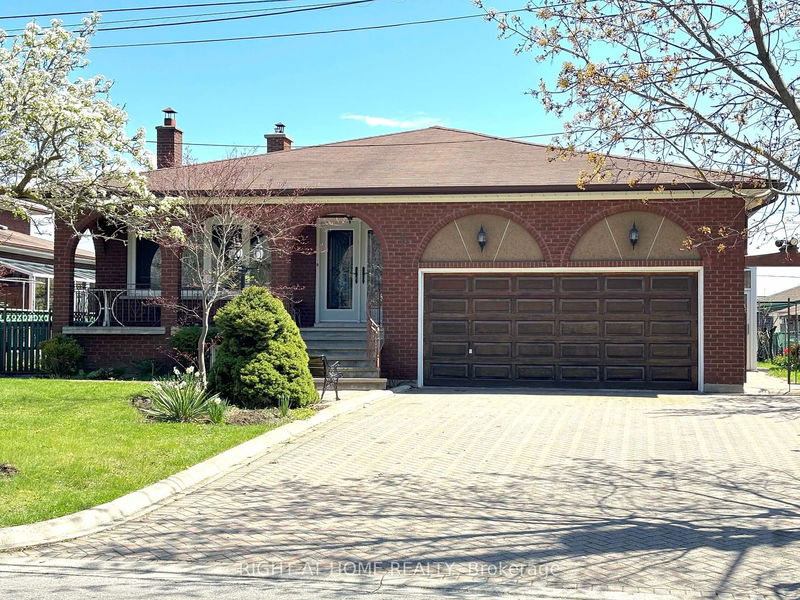 3 Tothill Rd, Toronto, Ontario (MLS W9297363)