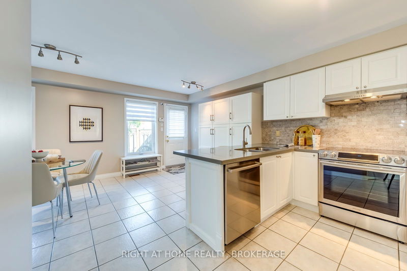 136 Tarragona Blvd  Toronto, M6N 5C5 | Image 10