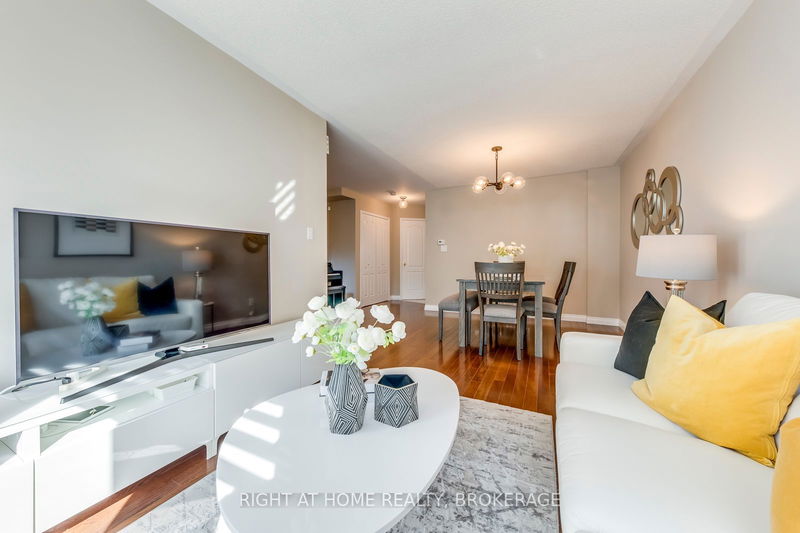 136 Tarragona Blvd  Toronto, M6N 5C5 | Image 9