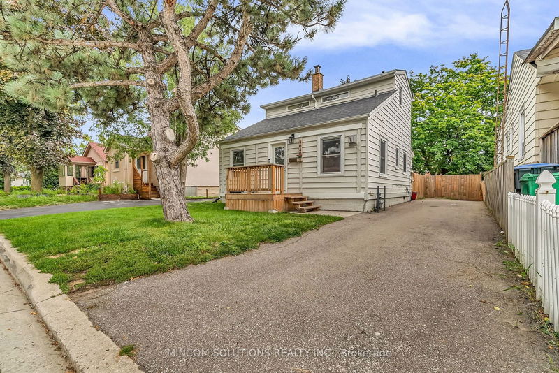 home for sale on 3040 Churchill Avenue