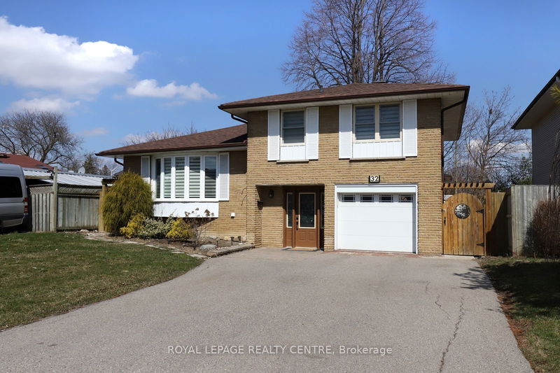 32 Coniston Ave  Brampton, L6X 2H4 | Image 3