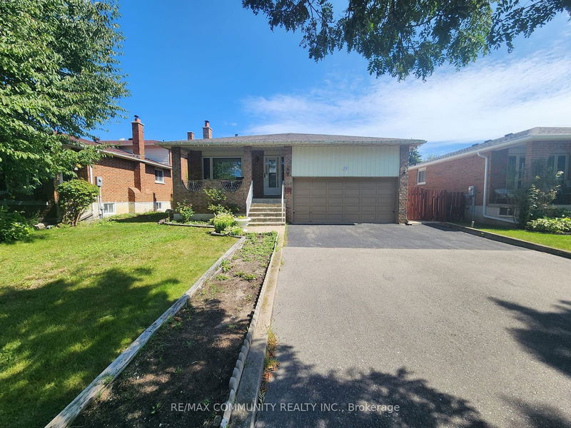 15 Maitland St  Brampton, L6S 3B3 | Image 2