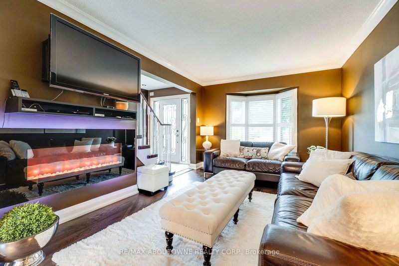 1125 Grandeur Cres  Oakville, L6H 4B2 | Image 10