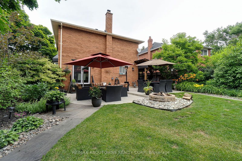 1125 Grandeur Cres  Oakville, L6H 4B2 | Image 35