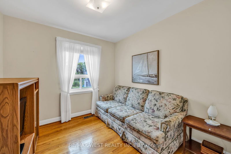 5 Picton Cres  Toronto, M3K 1W4 | Image 19