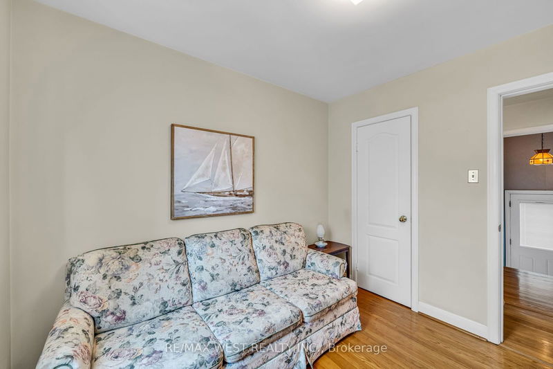 5 Picton Cres  Toronto, M3K 1W4 | Image 20