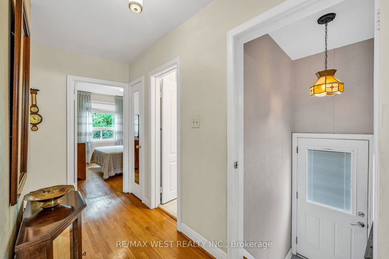 5 Picton Cres  Toronto, M3K 1W4 | Image 21