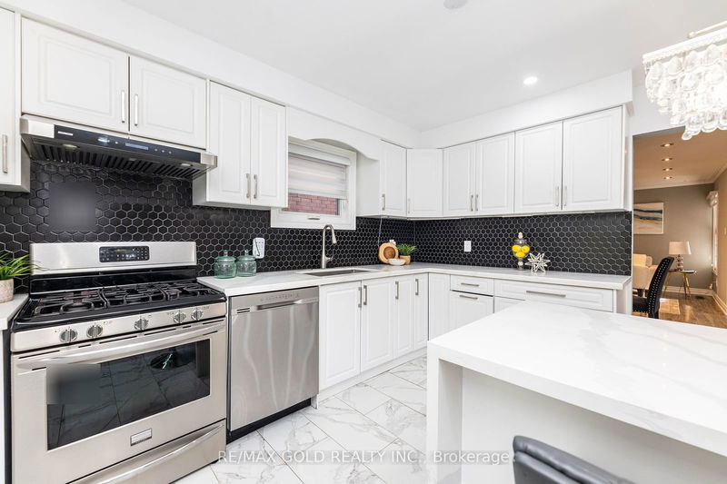 120 Richvale Dr S Brampton, L6Z 4G4 | Image 12