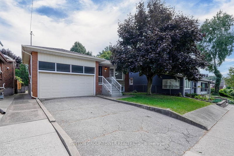 home for sale on 225 Park Lawn Road