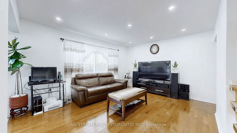 712 Irving Terr  Milton, L9T 6H3 | Image 4