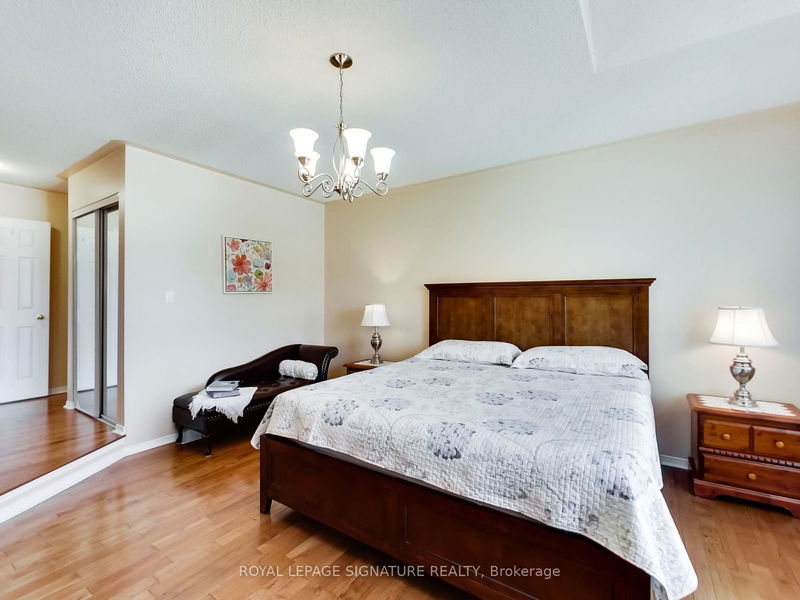 5786 Mersey St  Mississauga, L5V 1V8 | Image 18